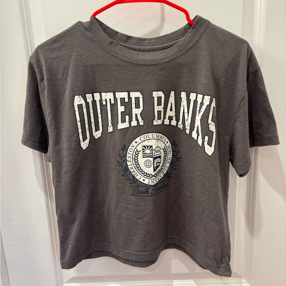 vintage threads california Tops - NWOT Vintage Threads California super soft Outer Banks graphic cropped tee - XS